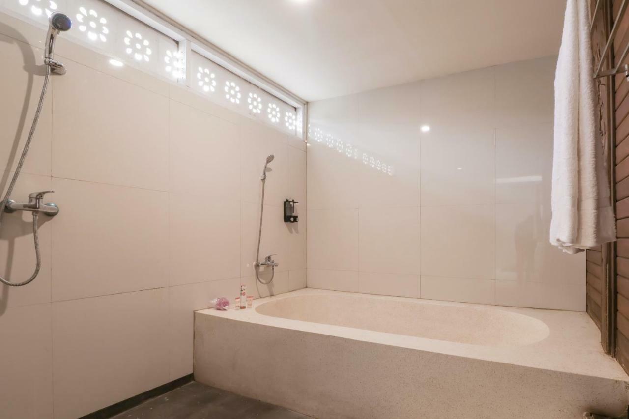 Oyo 1220 Baldev Casa 2*